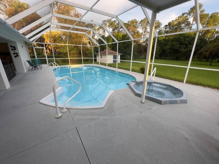 North Naples La Finca... Beautiful Countryside Home ! מראה חיצוני תמונה